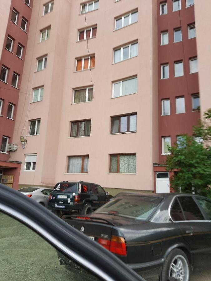 Apartment Milevi Teteven Buitenkant foto